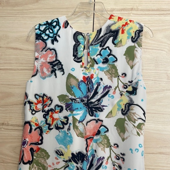 Melissa McCarthy Seven7 Floral Sleeveless Top - Picture 9 of 14